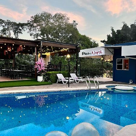 Villa Napoli Santa Ana Exterior foto