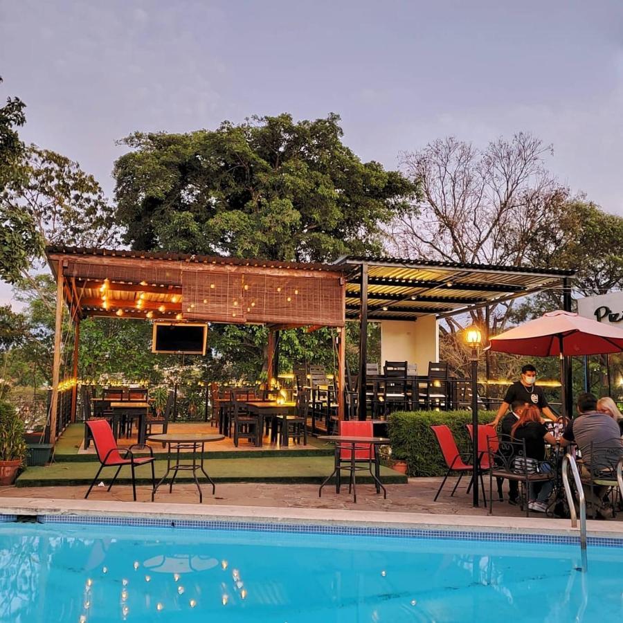 Villa Napoli Santa Ana Exterior foto