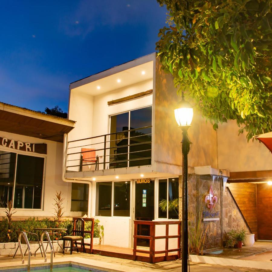 Villa Napoli Santa Ana Exterior foto