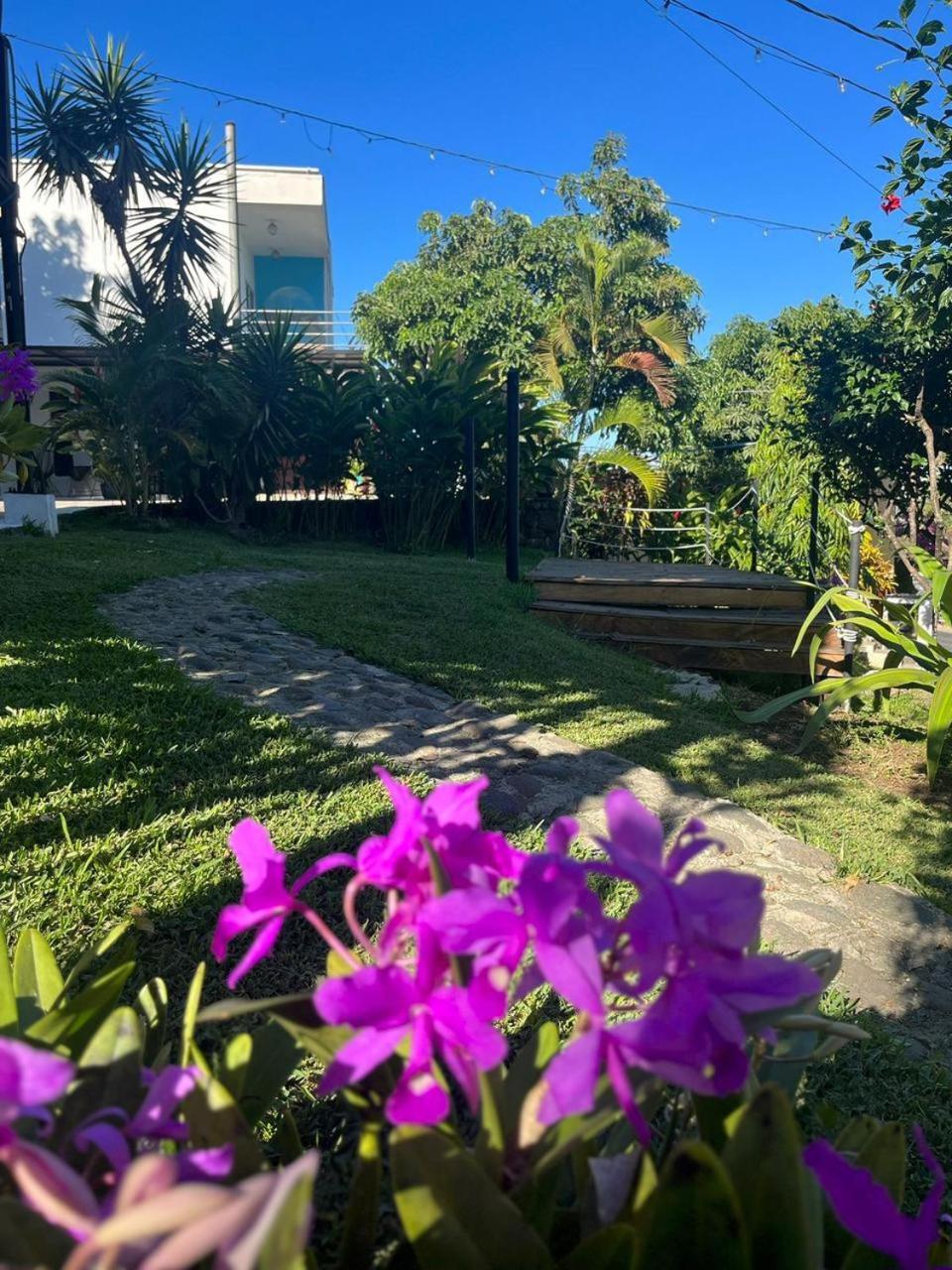 Villa Napoli Santa Ana Exterior foto